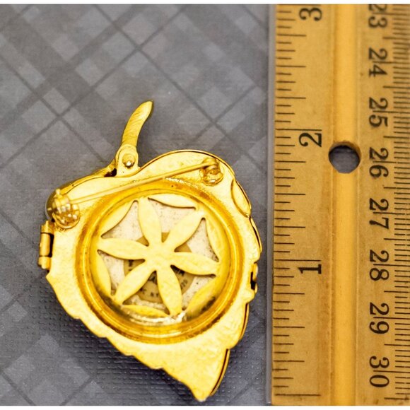 Vintage Art Nouveau Leaf Faux Pearl Gold Tone Brooch by Avon, G40 - Picture 3 of 3